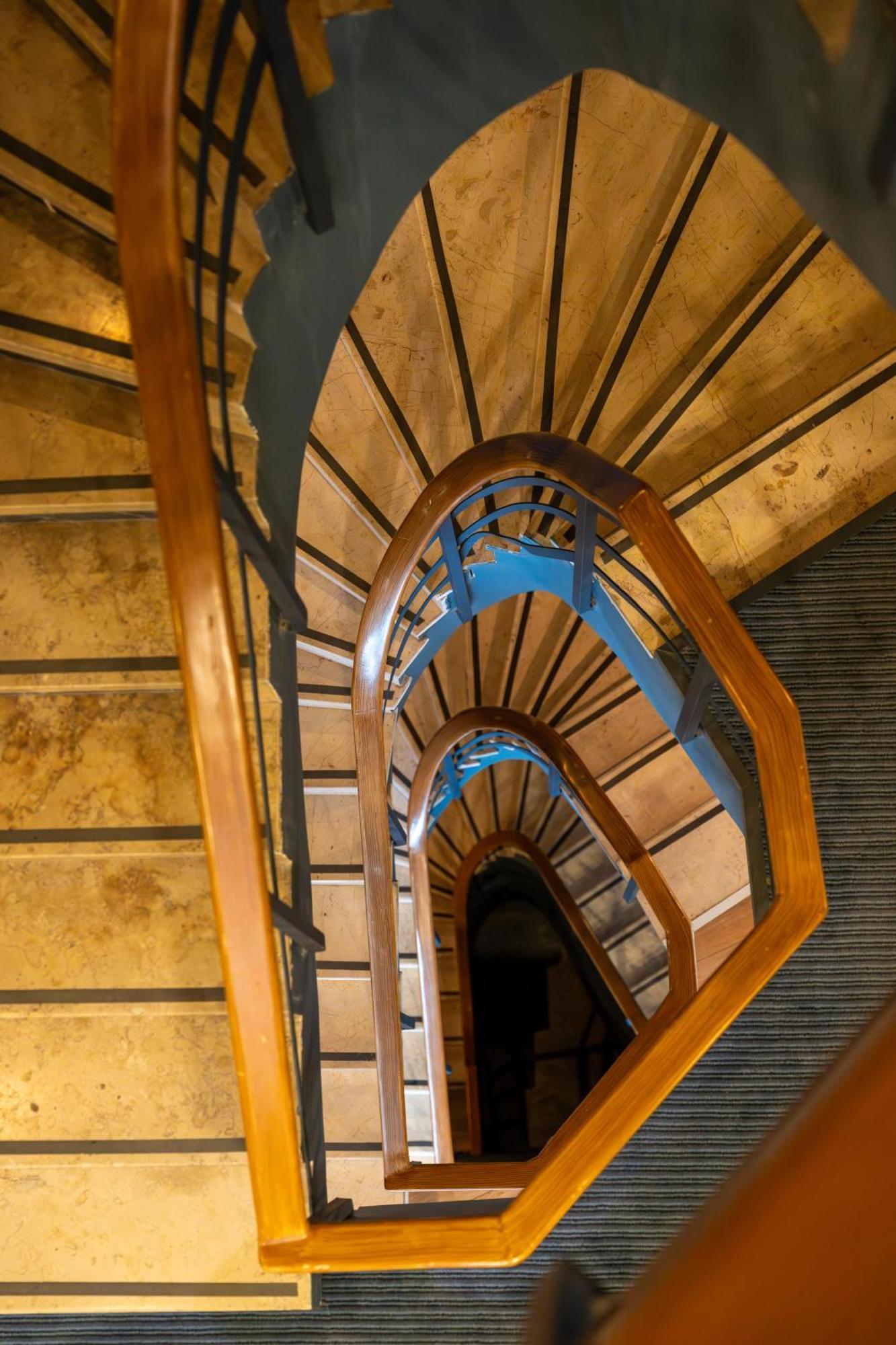 Хостел The Central House Galata