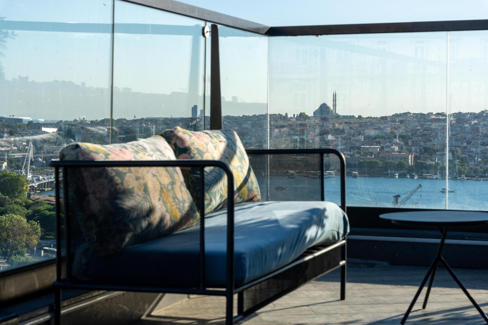 Хостел The Central House Galata